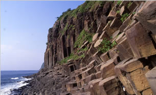 Shiodawara cliffs