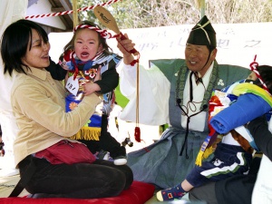 平戸の節分の風物詩、子泣き相撲