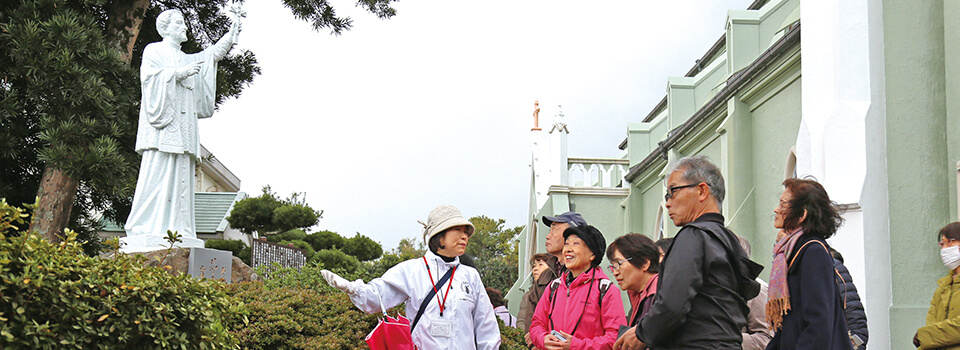 秋まつりガイド付散策ツアーの様子