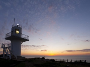 大バエ灯台 夕日