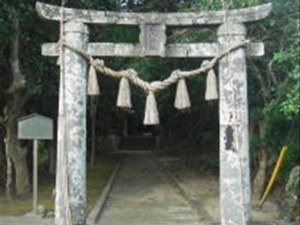 本山神社の石鳥居